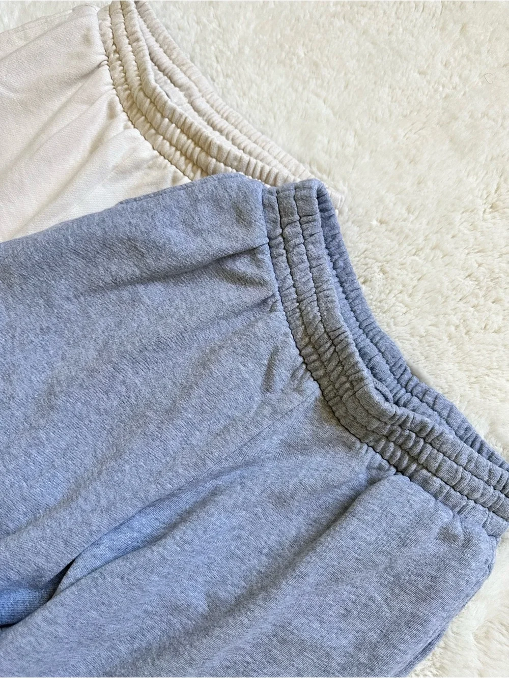 Old Navy Women’s 2Pack Highwaisted SoComfy Wide Leg Swearpants - Gray & Cream XS - Picture 2 of 15